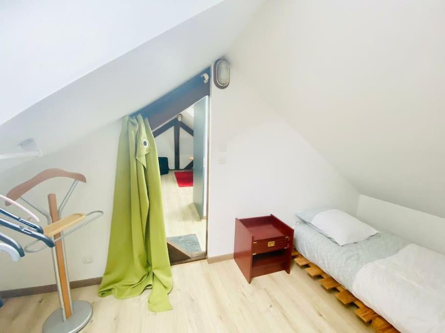 Appartement Renove Et Lumineux. Calais Exteriör bild